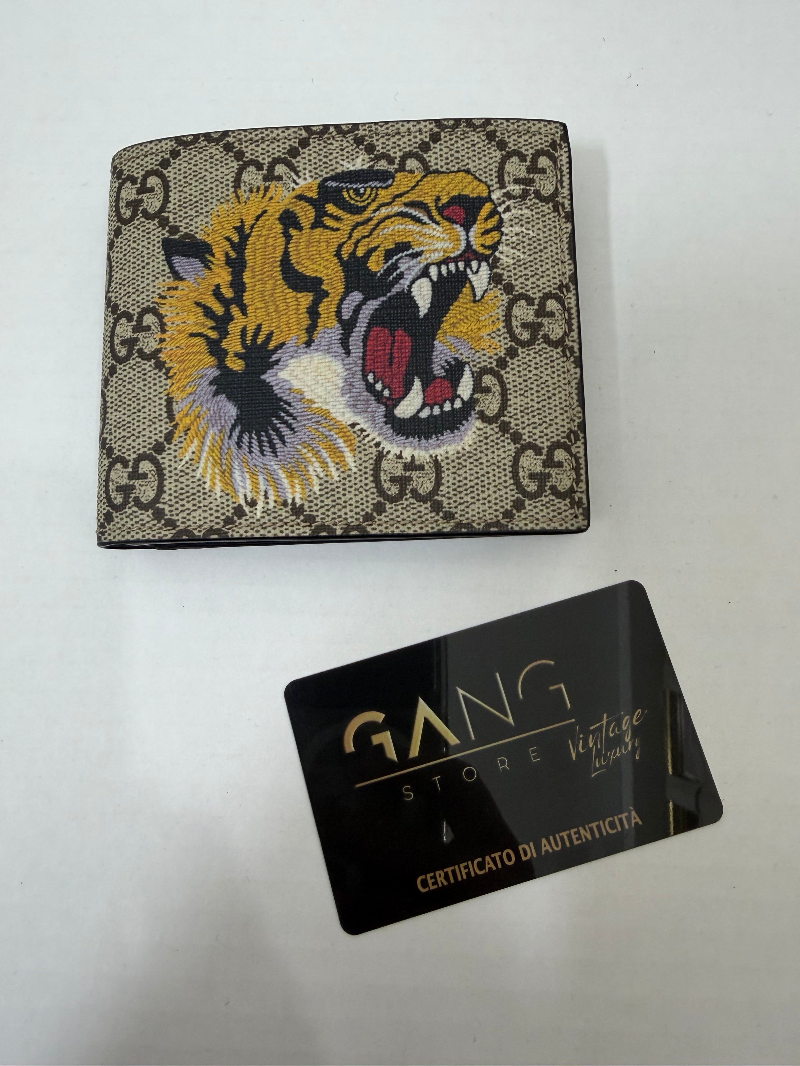 Portafoglio Gucci in tessuto GG Supreme