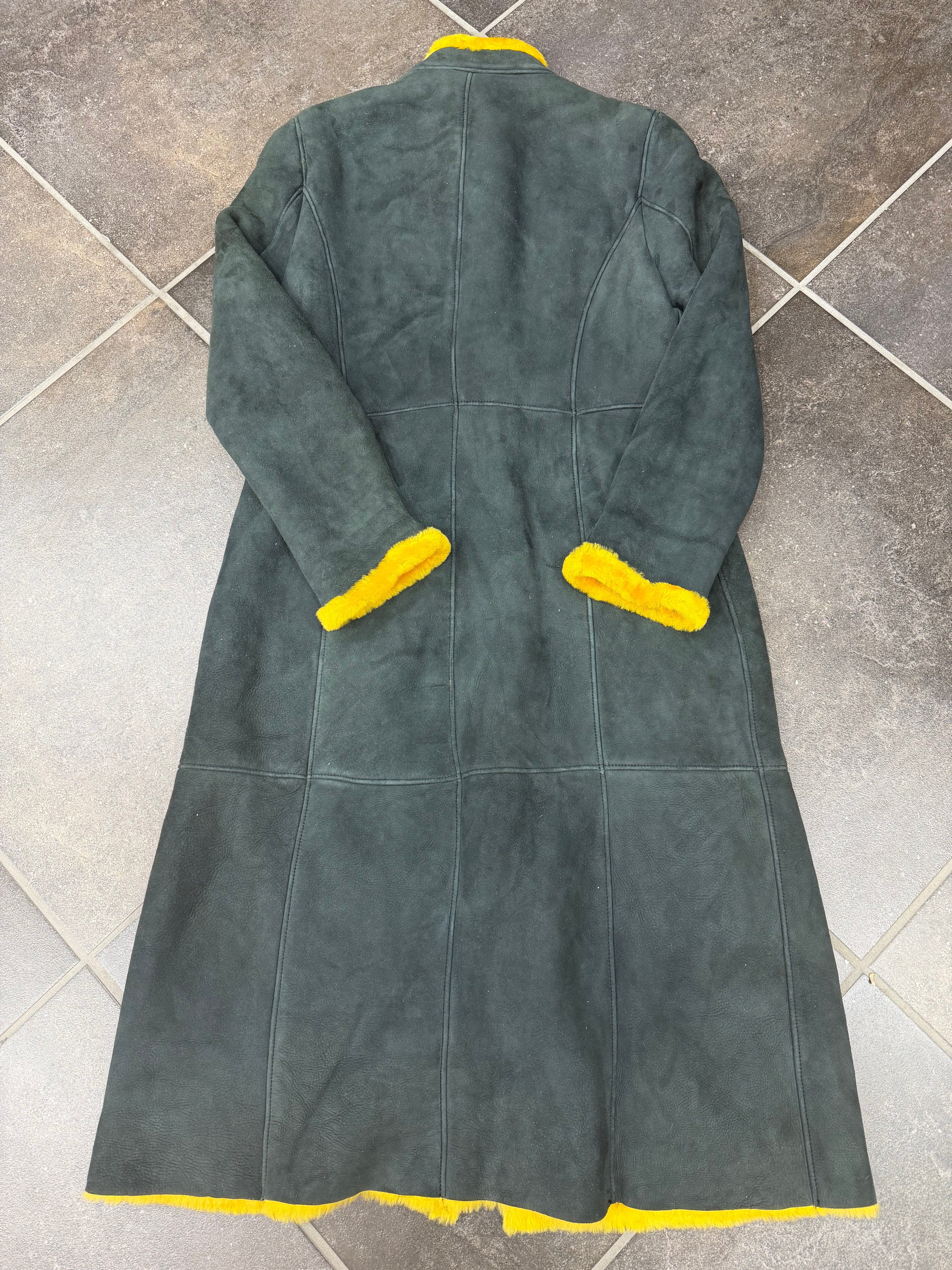 Montone Escada #0026